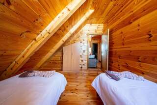 Дома для отпуска Original Wooden Lodge SG Жабляк Дом с 3 спальнями-11